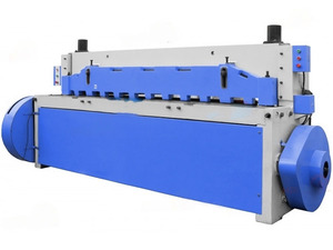 Гильотина с электроприводом FABTEC Q11 8x3200